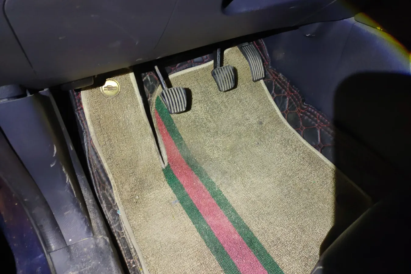 2018 Traum SEEK 5 1.5T 150HP L4 6MT,autocango,china used car exporter,china ev exporter,chinese used car exporter,chinese used ev exporter