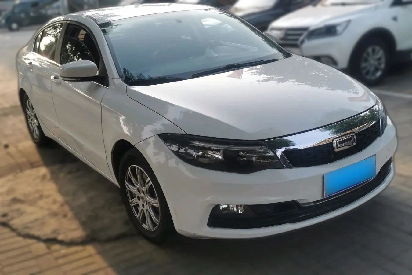 2018 Qoros 3 1.6L 126HP L4 6DCT,autocango,china used car exporter,china ev exporter,chinese used car exporter,chinese used ev exporter