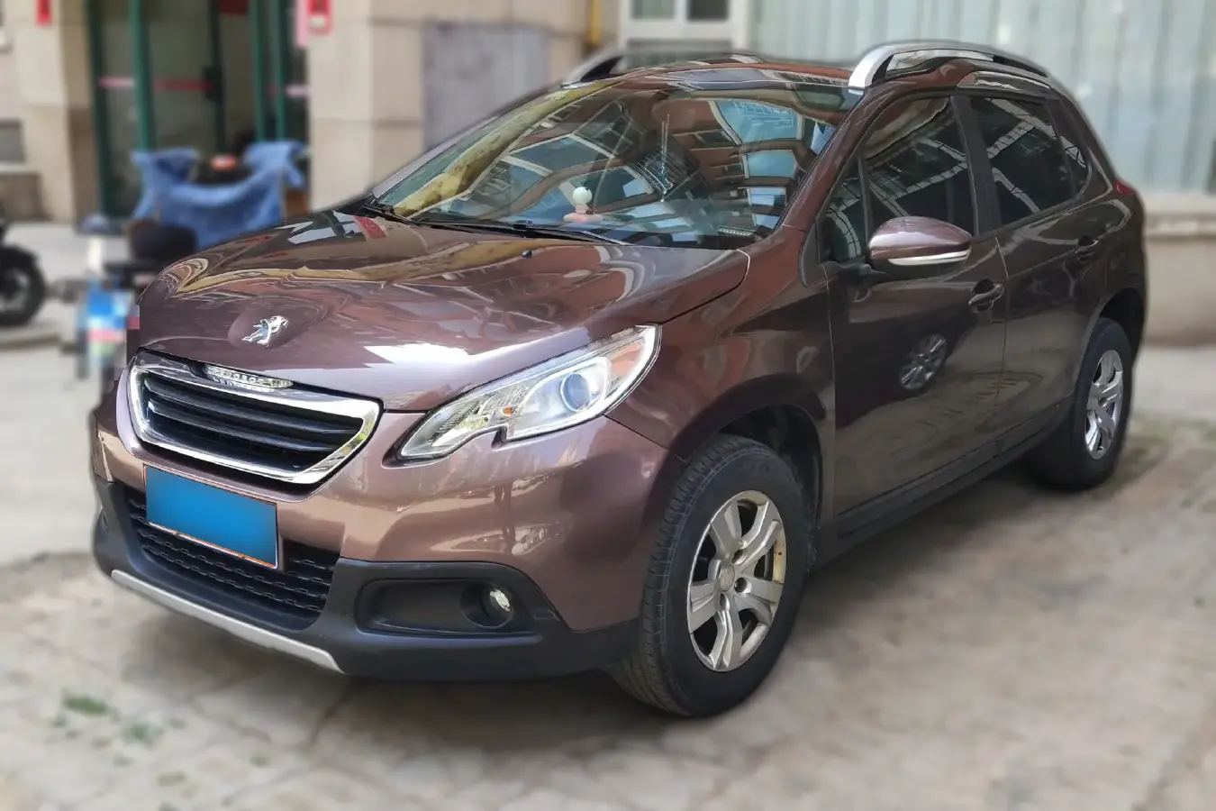 2014 Peugeot 2008 1.6L 117HP L4 5MT