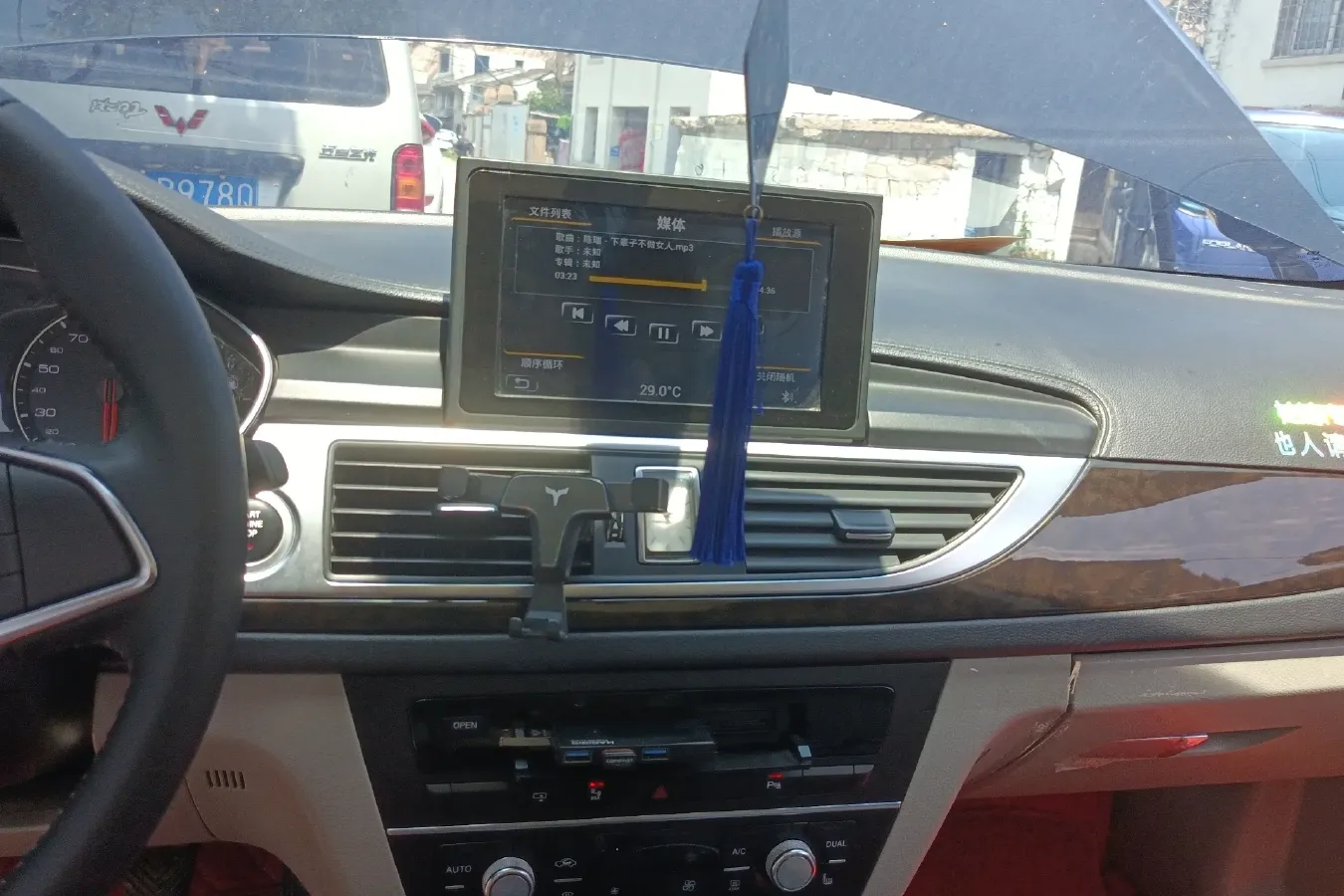 2016 Zotye Z700 1.8T 177HP L4 5MT,autocango,china used car exporter,china ev exporter,chinese used car exporter,chinese used ev exporter