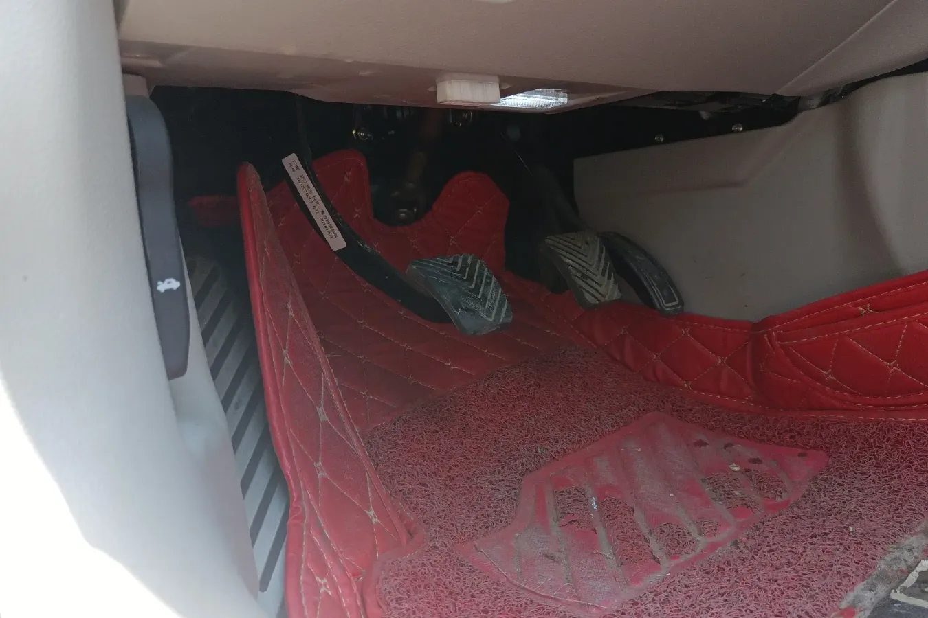 2016 Zotye Z700 1.8T 177HP L4 5MT,autocango,china used car exporter,china ev exporter,chinese used car exporter,chinese used ev exporter