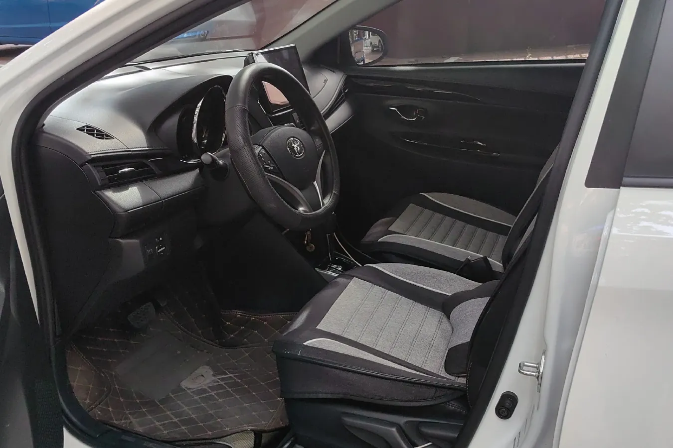 2022 Toyota Yaris L 1.5L 112HP L4 CVT,autocango,china used car exporter,china ev exporter,chinese used car exporter,chinese used ev exporter