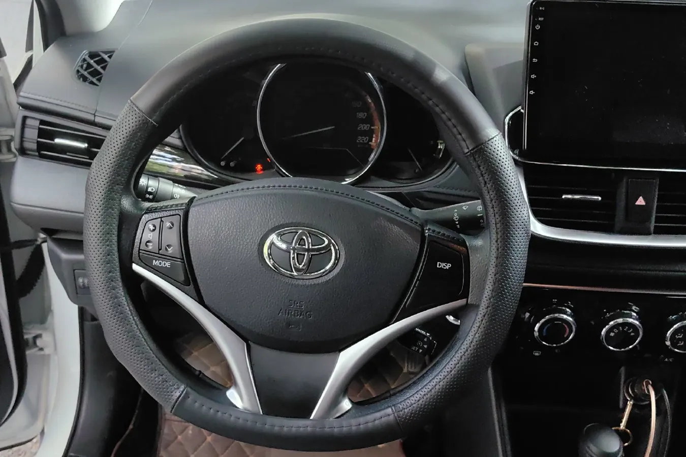 2022 Toyota Yaris L 1.5L 112HP L4 CVT,autocango,china used car exporter,china ev exporter,chinese used car exporter,chinese used ev exporter