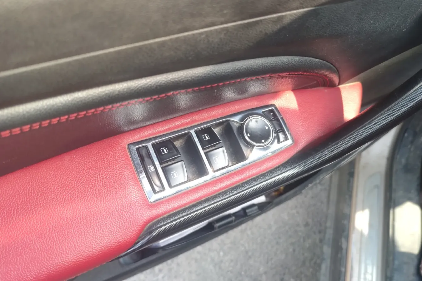 2017 Leopaard CS9 1.5L 113HP L4 5MT,autocango,china used car exporter,china ev exporter,chinese used car exporter,chinese used ev exporter