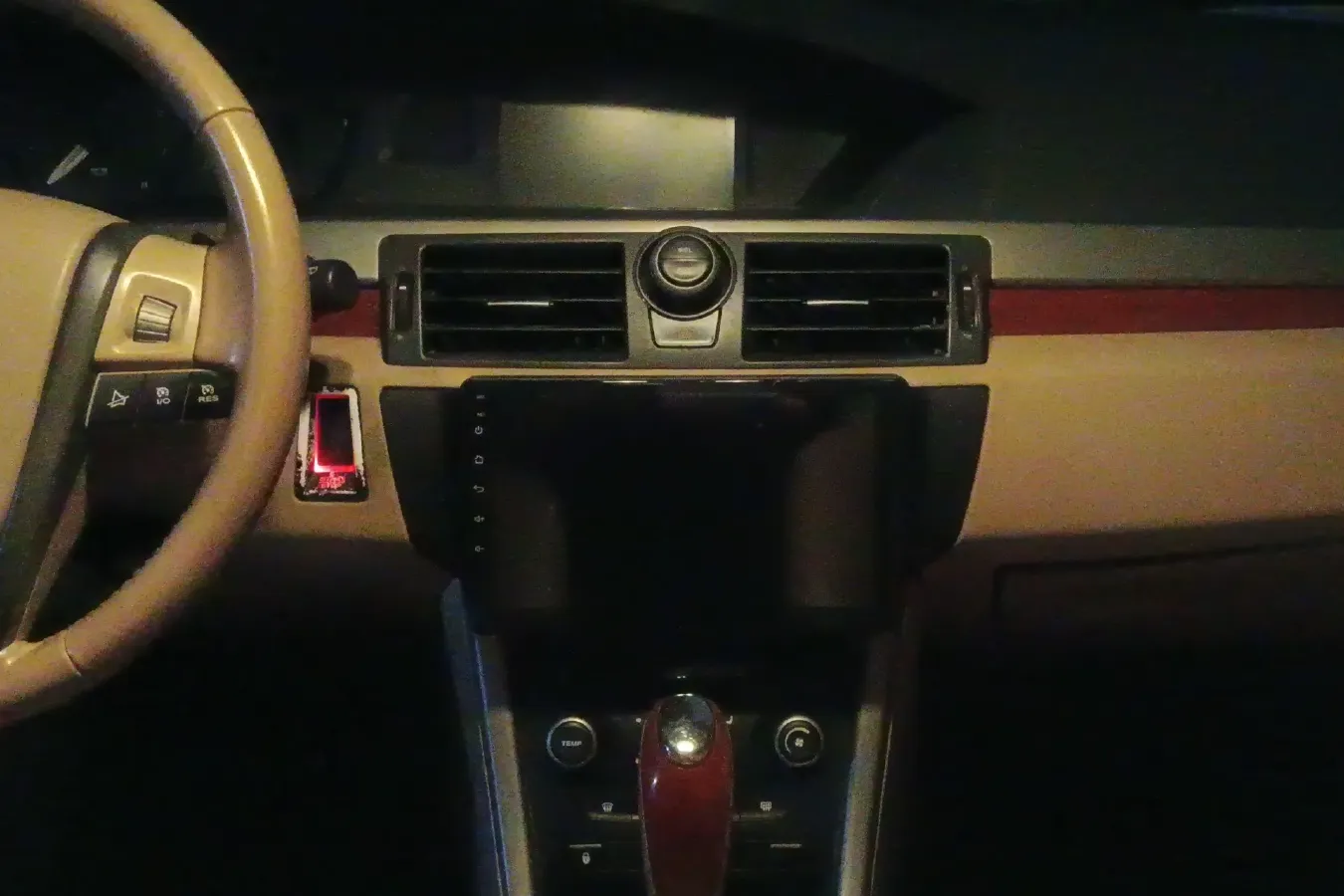 2010 Roewe 550 1.8L 133HP L4 5AT,autocango,china used car exporter,china ev exporter,chinese used car exporter,chinese used ev exporter