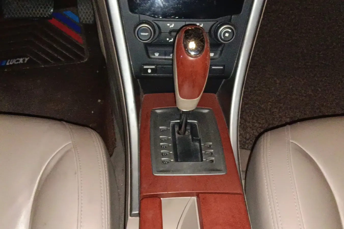 2010 Roewe 550 1.8L 133HP L4 5AT,autocango,china used car exporter,china ev exporter,chinese used car exporter,chinese used ev exporter