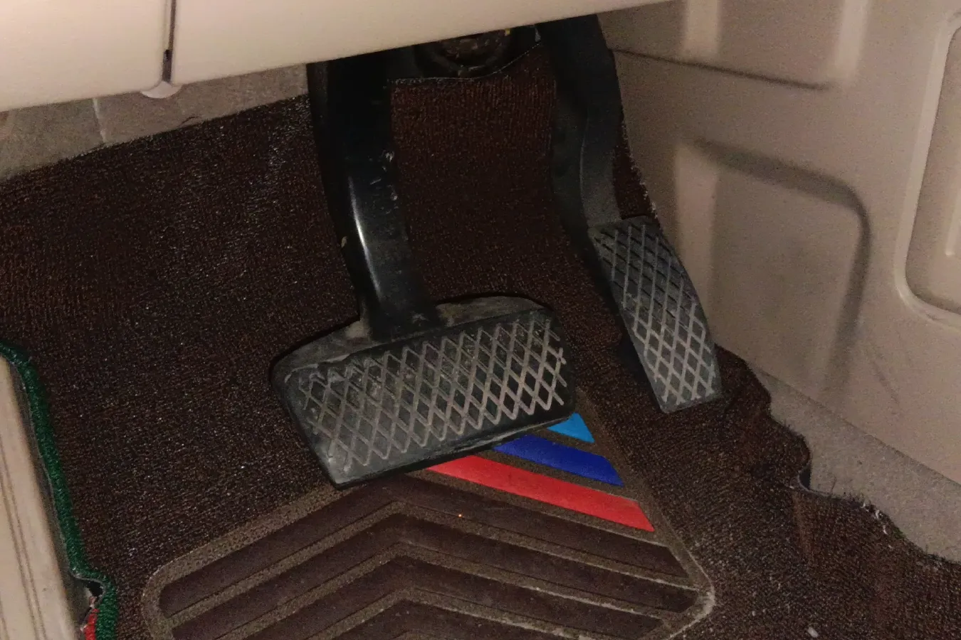 2010 Roewe 550 1.8L 133HP L4 5AT,autocango,china used car exporter,china ev exporter,chinese used car exporter,chinese used ev exporter