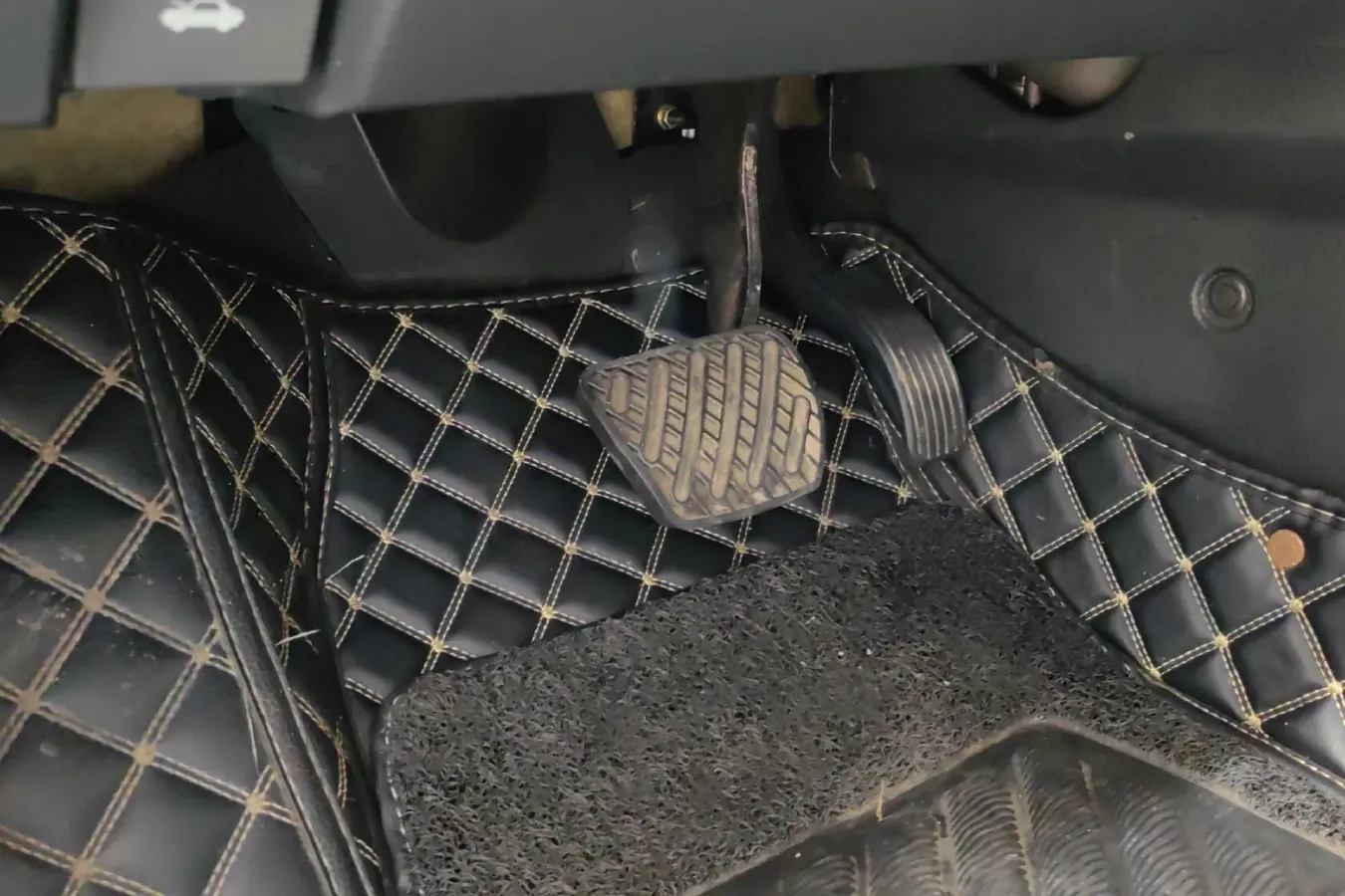 2017 HaiMa Family 1.6L 125HP L4 6AT,autocango,china used car exporter,china ev exporter,chinese used car exporter,chinese used ev exporter