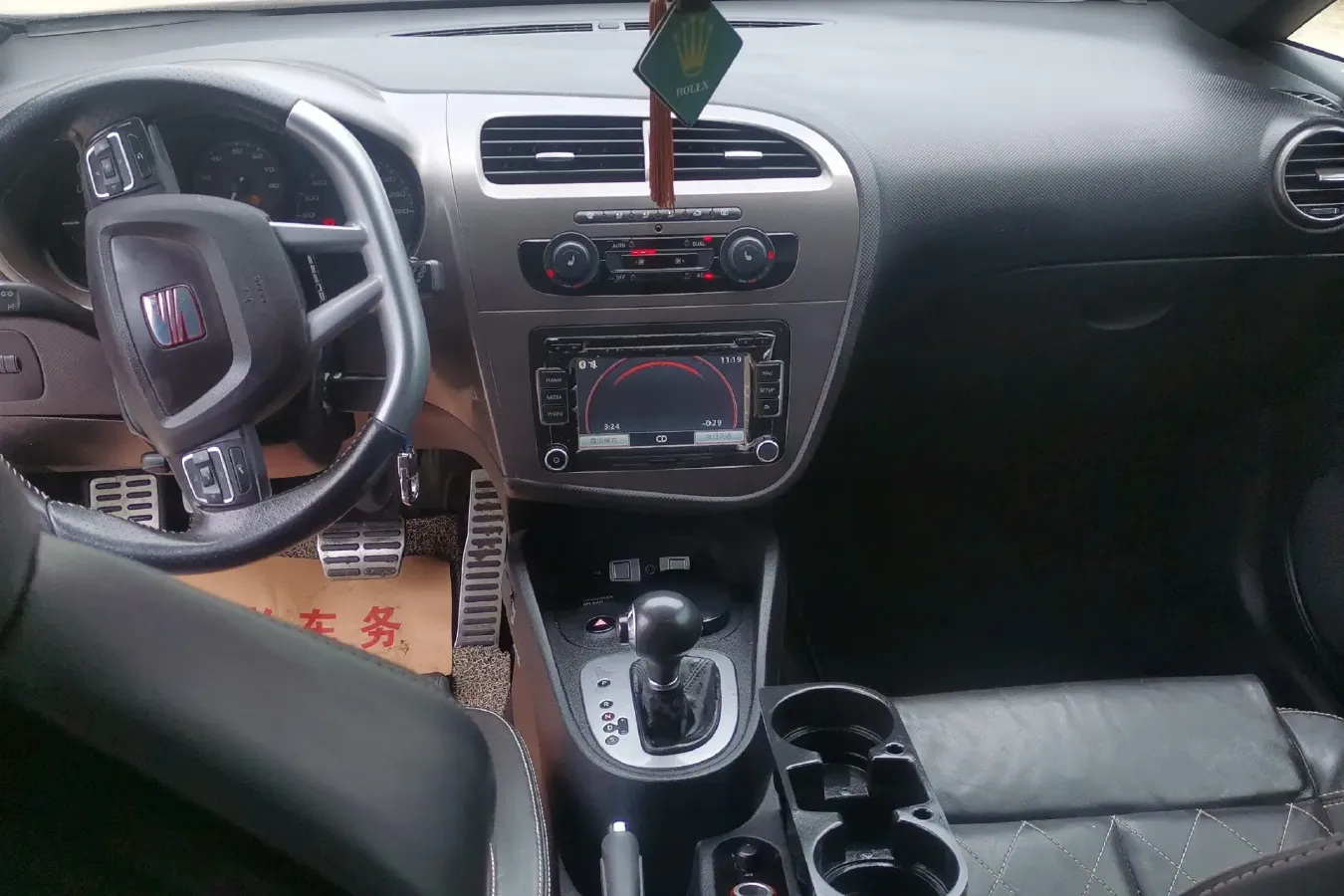 2012 Seat Leon 2.0T 211HP L4 6DCT,autocango,china used car exporter,china ev exporter,chinese used car exporter,chinese used ev exporter