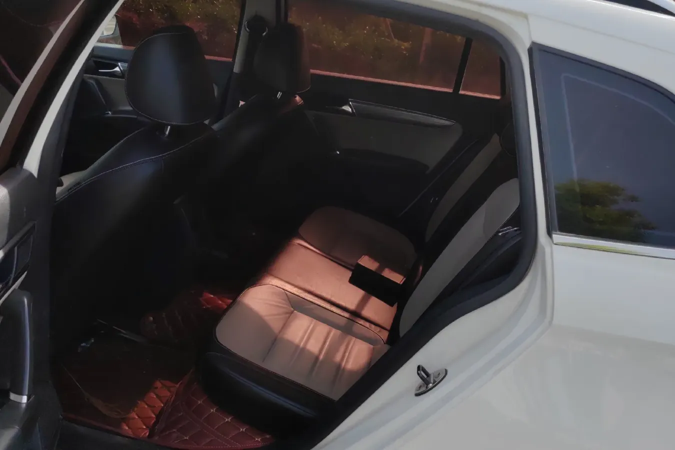 2014 Volkswagen Cross Lavida 1.4T 131HP L4 7DCT,autocango,china used car exporter,china ev exporter,chinese used car exporter,chinese used ev exporter