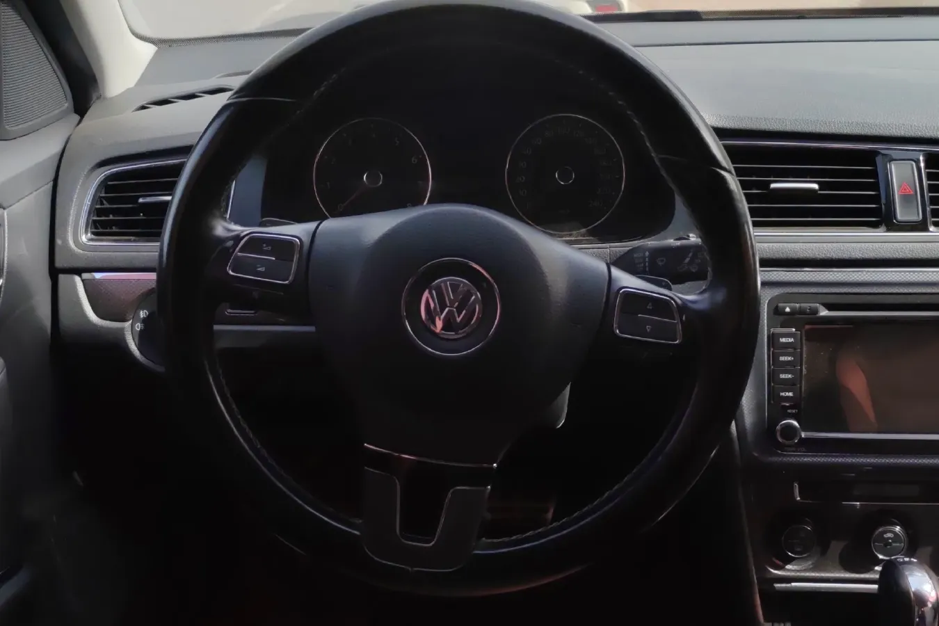 2014 Volkswagen Cross Lavida 1.4T 131HP L4 7DCT,autocango,china used car exporter,china ev exporter,chinese used car exporter,chinese used ev exporter