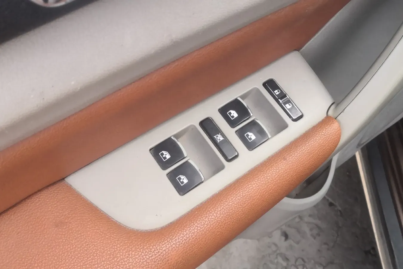 2016 BAIC Hyosow H3 1.5L 114HP L4 5MT,autocango,china used car exporter,china ev exporter,chinese used car exporter,chinese used ev exporter