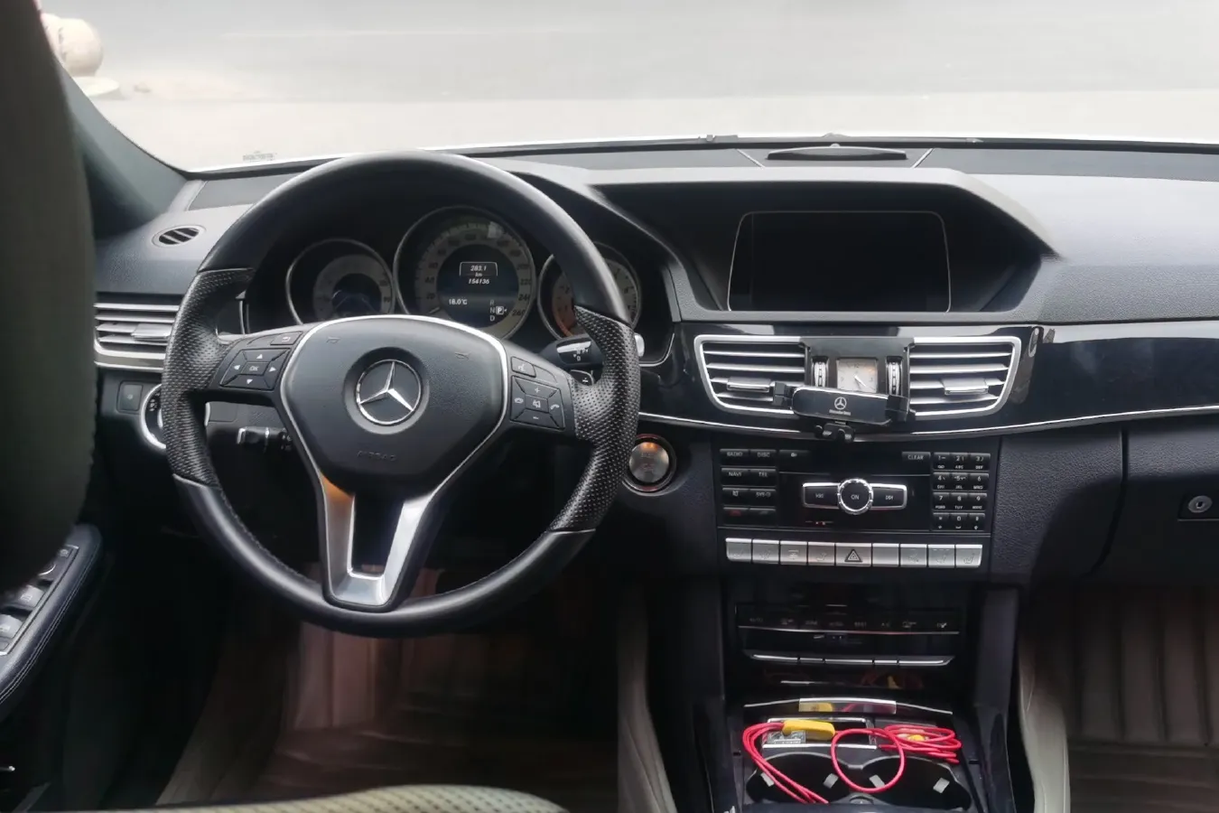 2014 Mercedes-Benz E Class 3.0L 245HP V6 7AT,autocango,china used car exporter,china ev exporter,chinese used car exporter,chinese used ev exporter