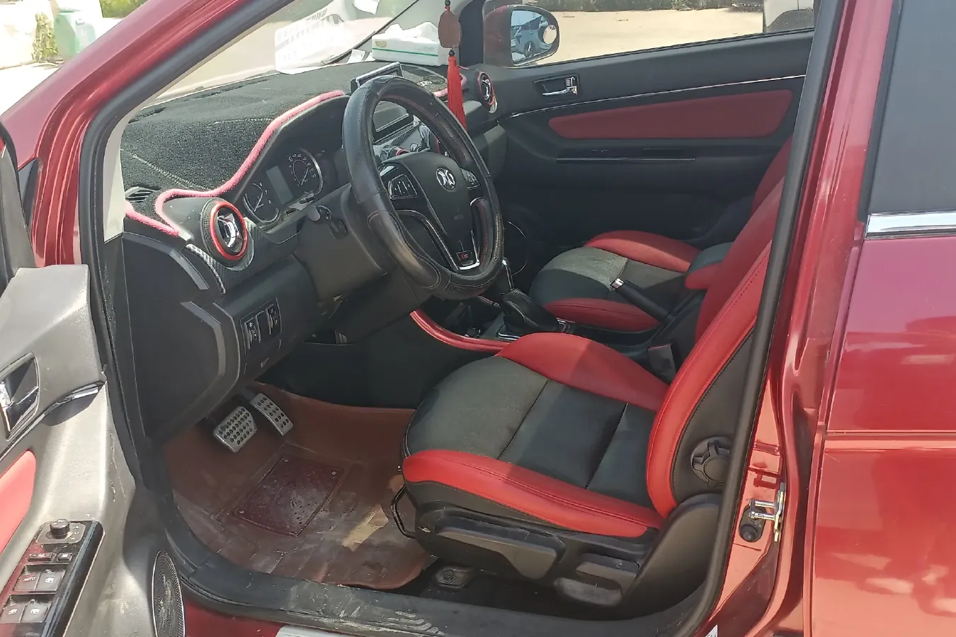 2015 BeiJing Auto Senova X25 1.5L 116HP L4 4AT,autocango,china used car exporter,china ev exporter,chinese used car exporter,chinese used ev exporter