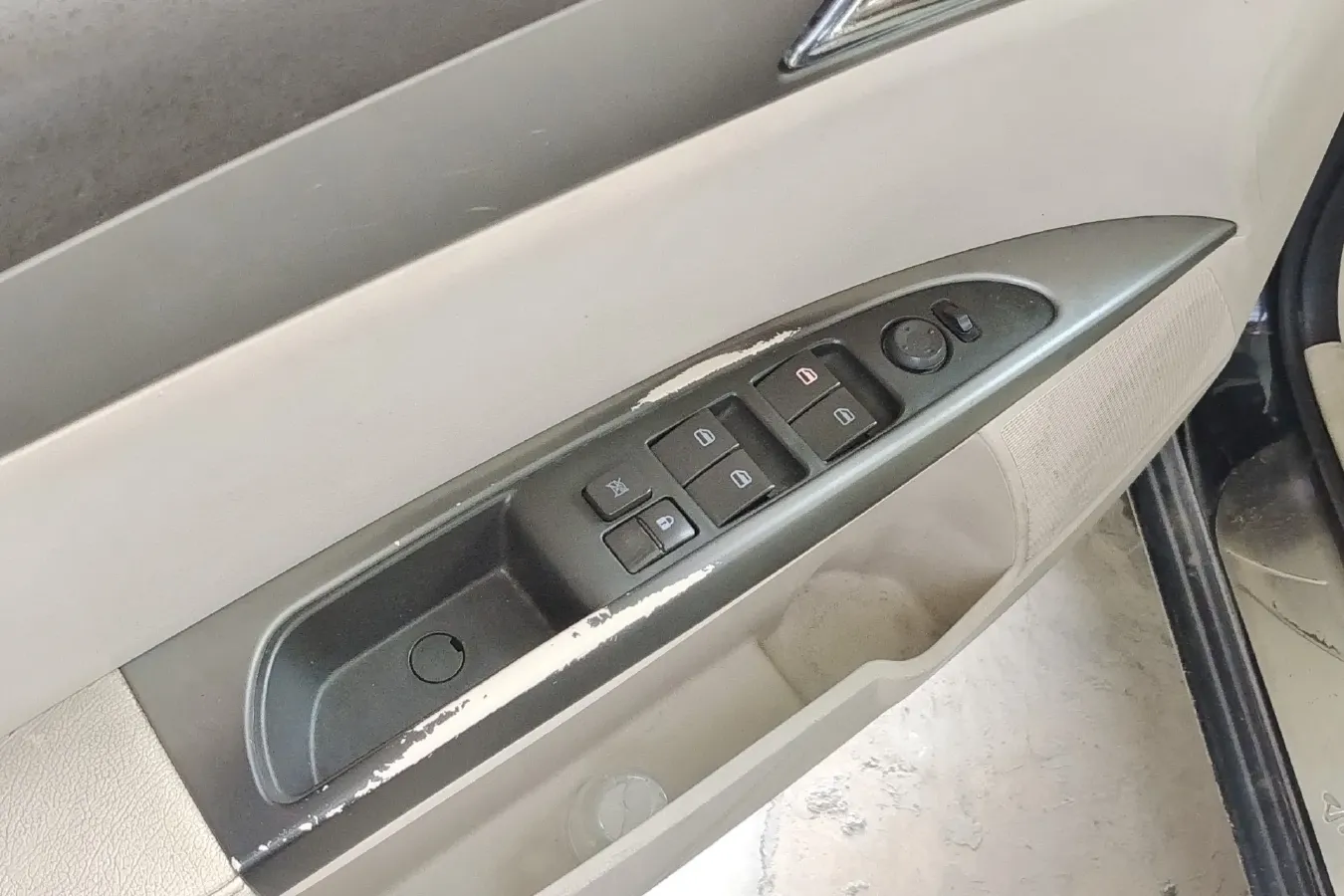 2009 DongFeng Aeolus S30 1.6L 106HP L4 5MT,autocango,china used car exporter,china ev exporter,chinese used car exporter,chinese used ev exporter