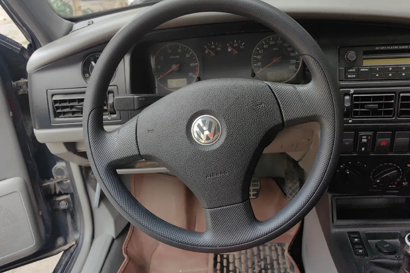 2008 Volkswagen Santana Vista 1.8L 101HP L4 5MT,autocango,china used car exporter,china ev exporter,chinese used car exporter,chinese used ev exporter