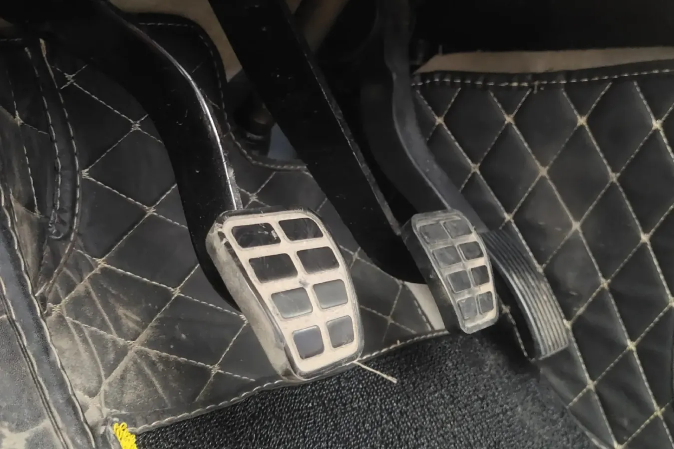 2014 HaiMa M3 1.5L 112HP L4 5MT,autocango,china used car exporter,china ev exporter,chinese used car exporter,chinese used ev exporter