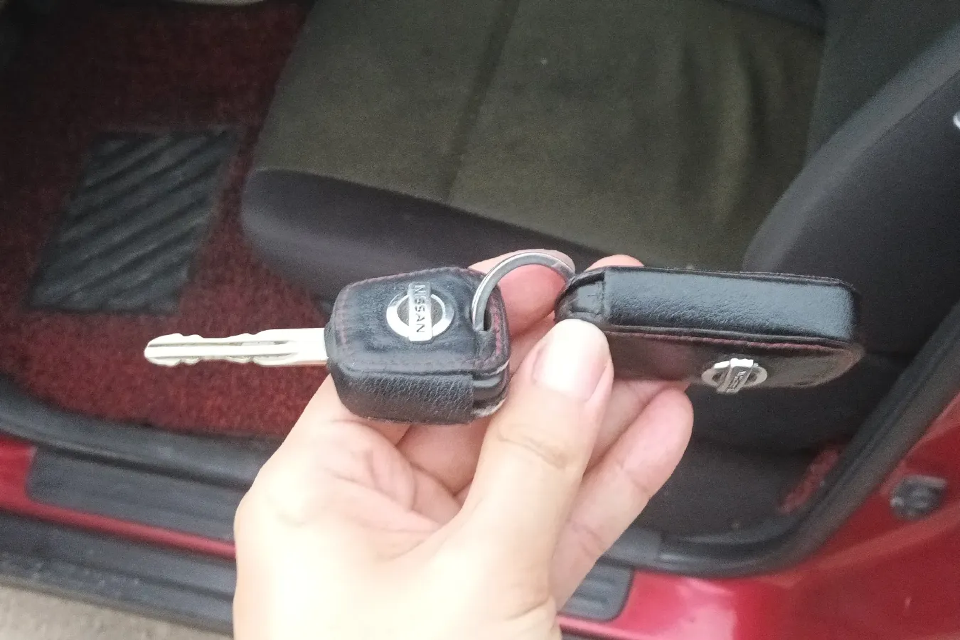 2013 Venucia R50 1.6L 117HP L4 4AT,autocango,china used car exporter,china ev exporter,chinese used car exporter,chinese used ev exporter