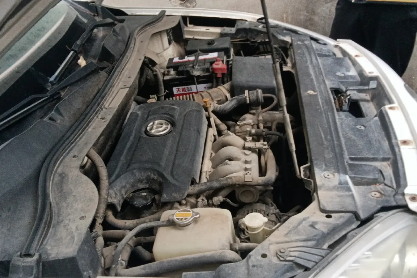 2012 Brilliance Auto V5 1.5T 136HP L4 5AT,autocango,china used car exporter,china ev exporter,chinese used car exporter,chinese used ev exporter