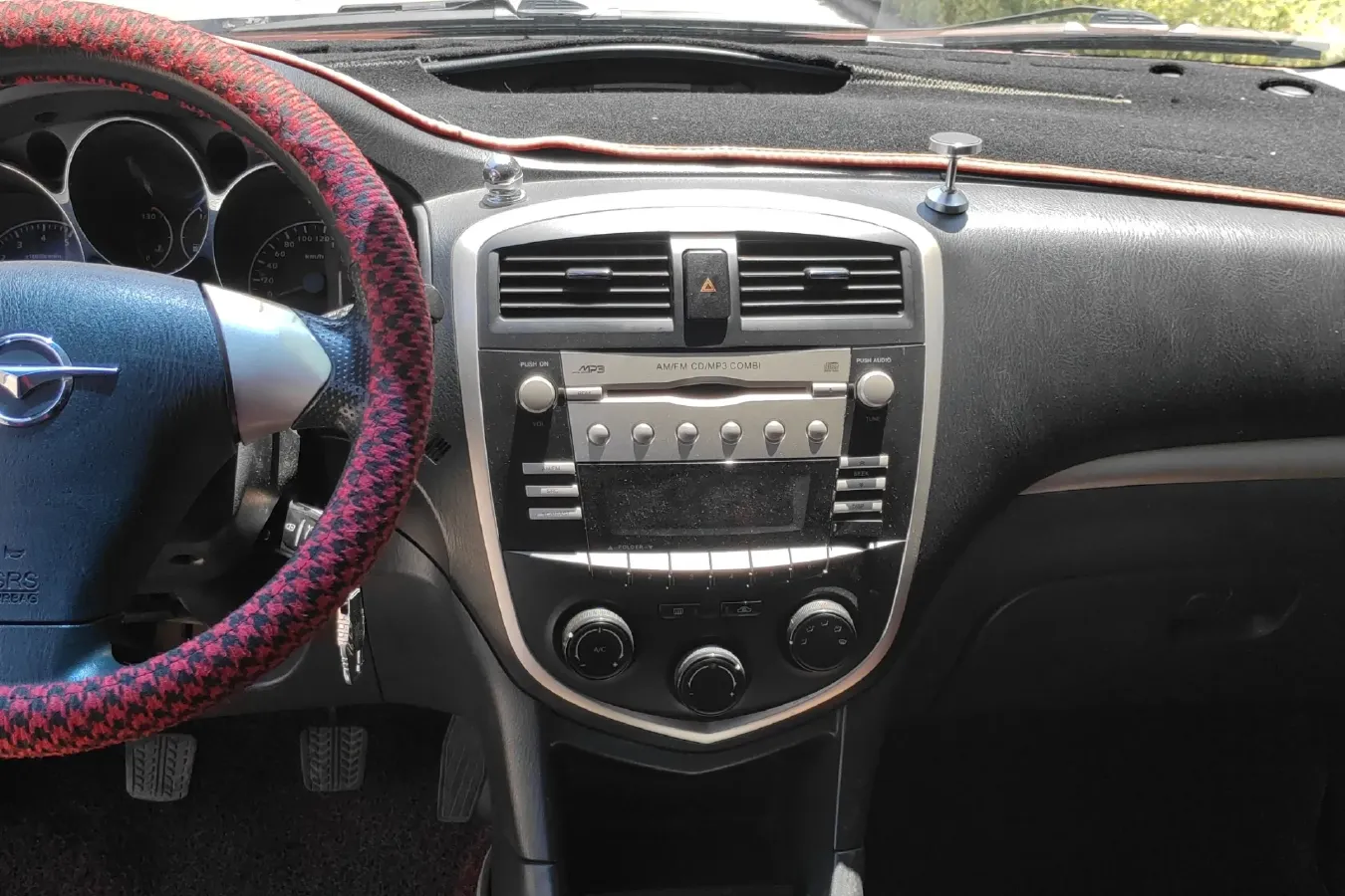 2010 HaiMa Preema 1.6L 120HP L4 5MT,autocango,china used car exporter,china ev exporter,chinese used car exporter,chinese used ev exporter