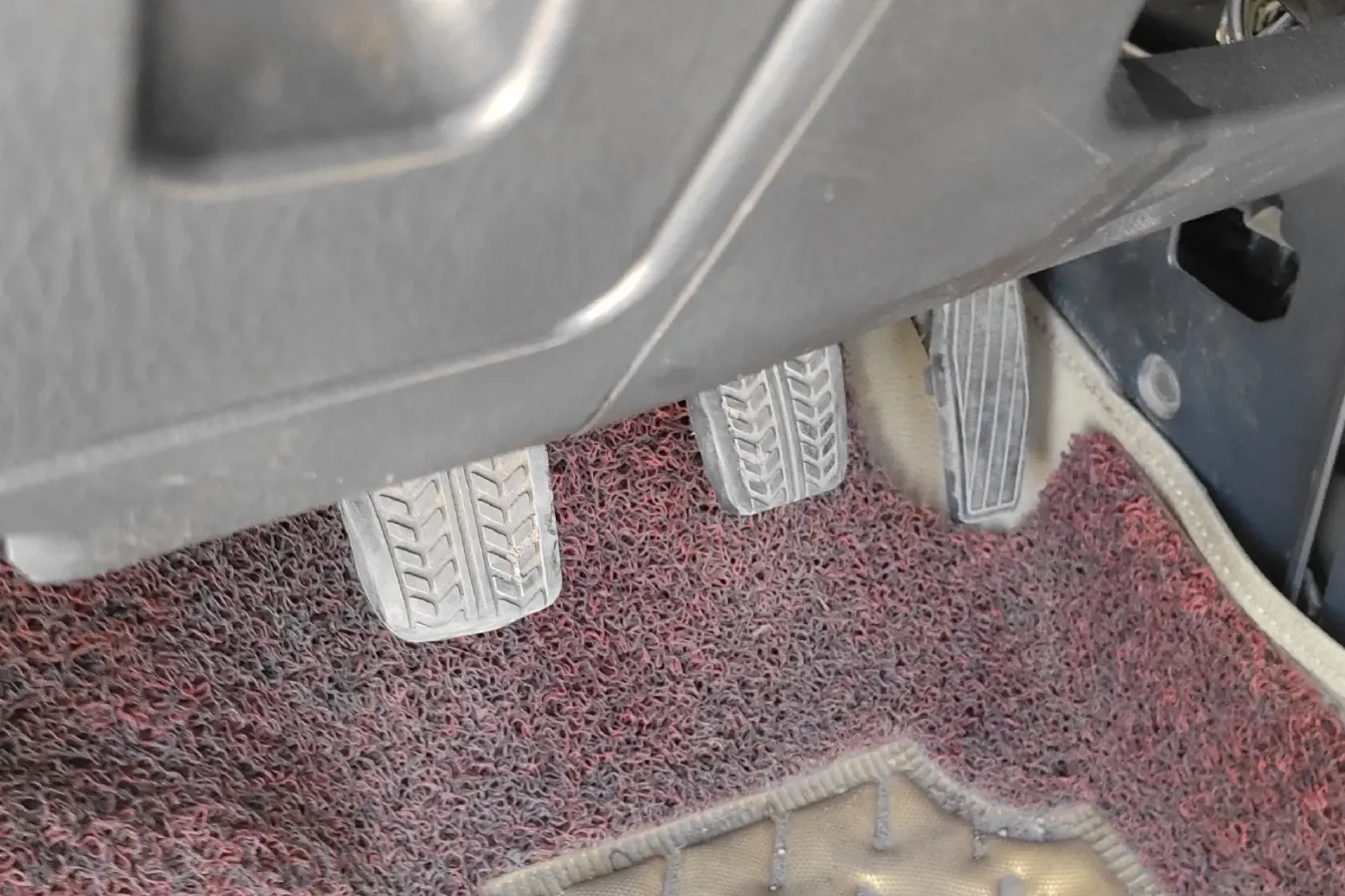 2010 HaiMa Preema 1.6L 120HP L4 5MT,autocango,china used car exporter,china ev exporter,chinese used car exporter,chinese used ev exporter