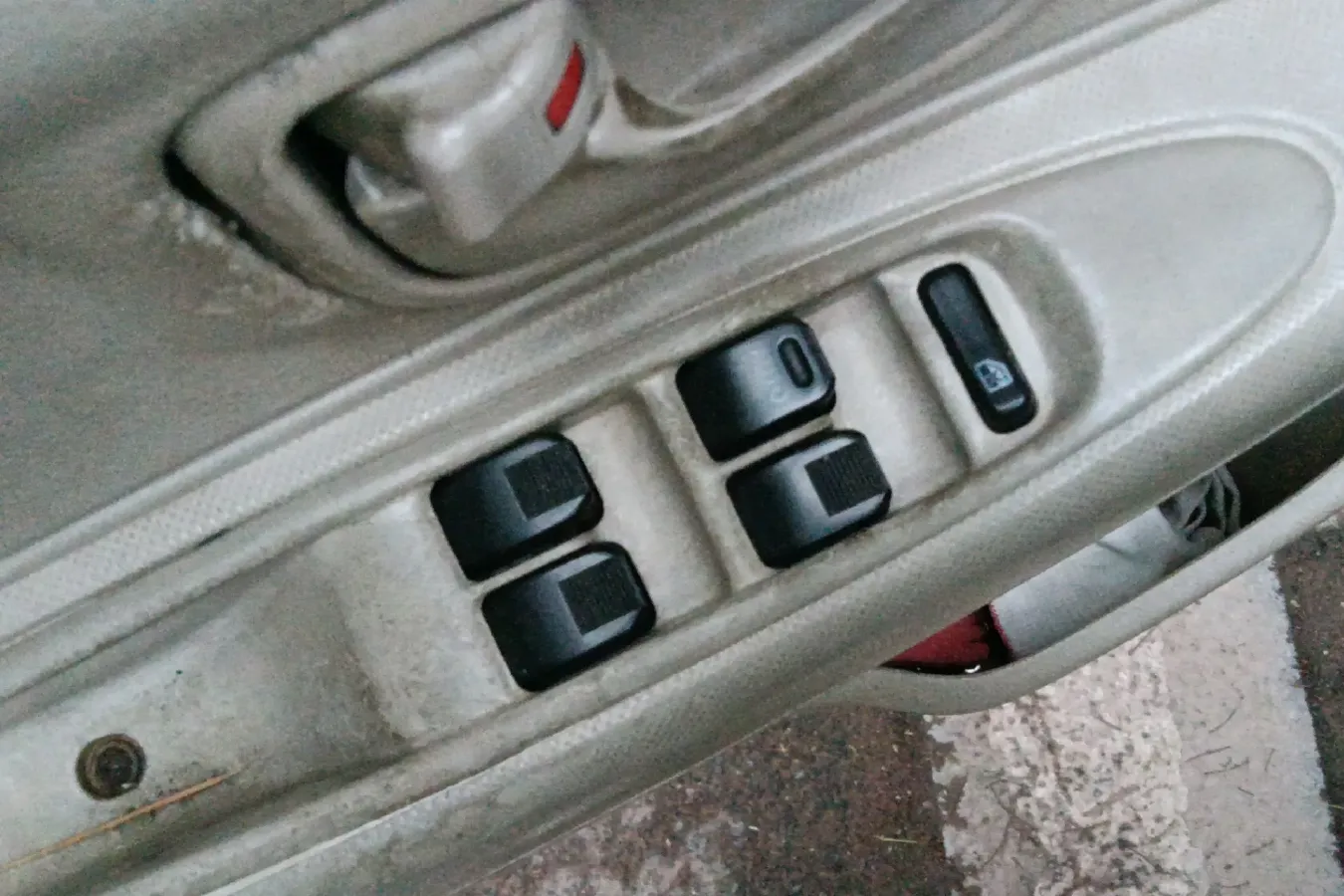 2011 FAW Senia M80 1.5L 109HP L4 5MT,autocango,china used car exporter,china ev exporter,chinese used car exporter,chinese used ev exporter