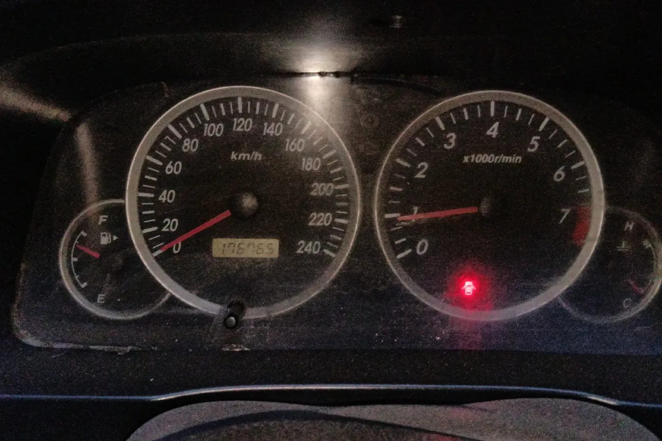 2011 FAW Senia M80 1.5L 109HP L4 5MT,autocango,china used car exporter,china ev exporter,chinese used car exporter,chinese used ev exporter