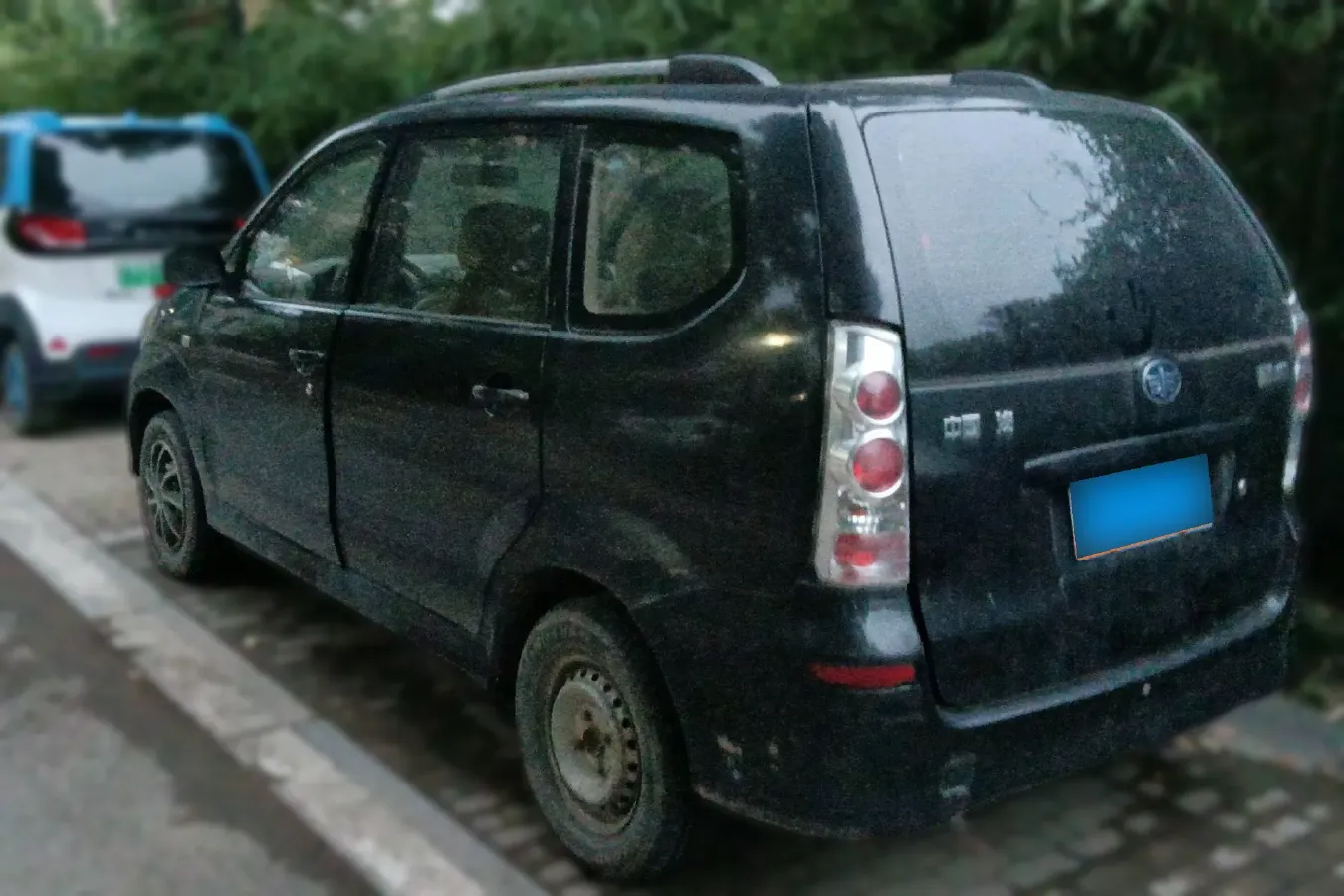 2011 FAW Senia M80 1.5L 109HP L4 5MT,autocango,china used car exporter,china ev exporter,chinese used car exporter,chinese used ev exporter