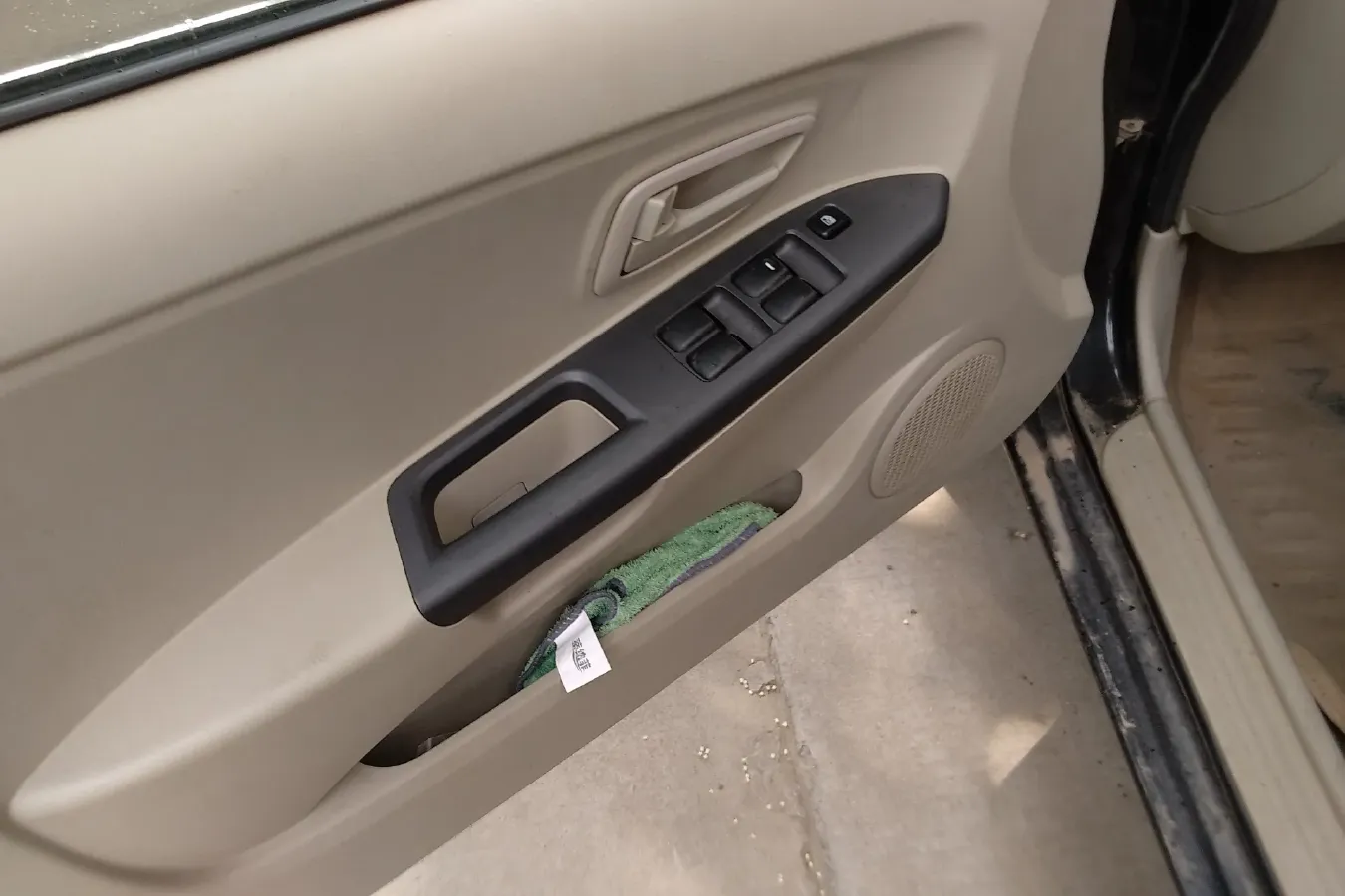 2012 Soueast V3 1.5L 120HP L4 5MT,autocango,china used car exporter,china ev exporter,chinese used car exporter,chinese used ev exporter