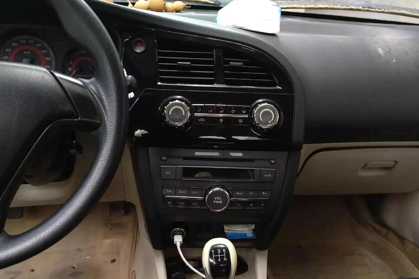 2012 Soueast V3 1.5L 120HP L4 5MT,autocango,china used car exporter,china ev exporter,chinese used car exporter,chinese used ev exporter