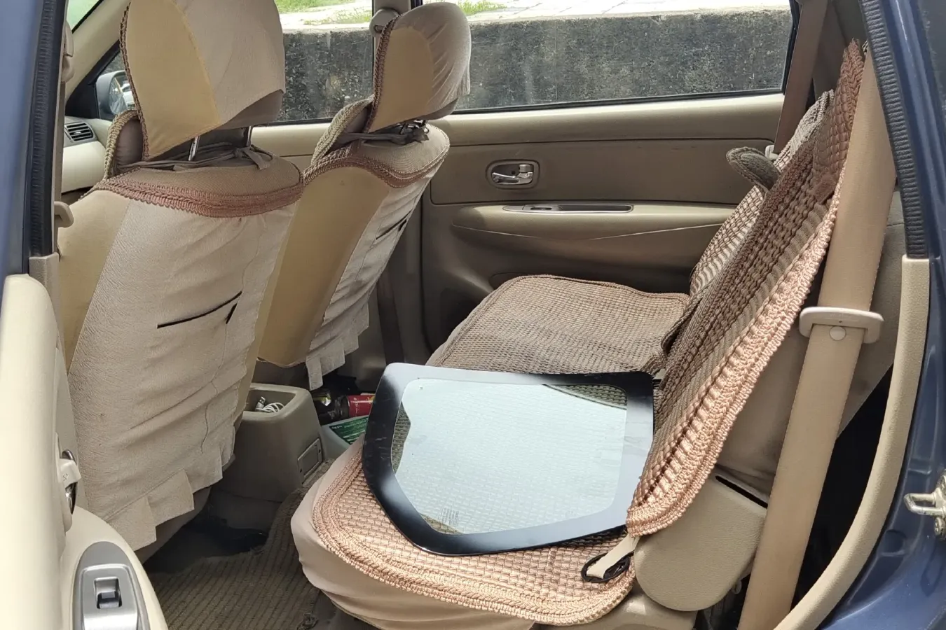 2011 FAW Senia M80 1.3L 91HP L4 5MT,autocango,china used car exporter,china ev exporter,chinese used car exporter,chinese used ev exporter