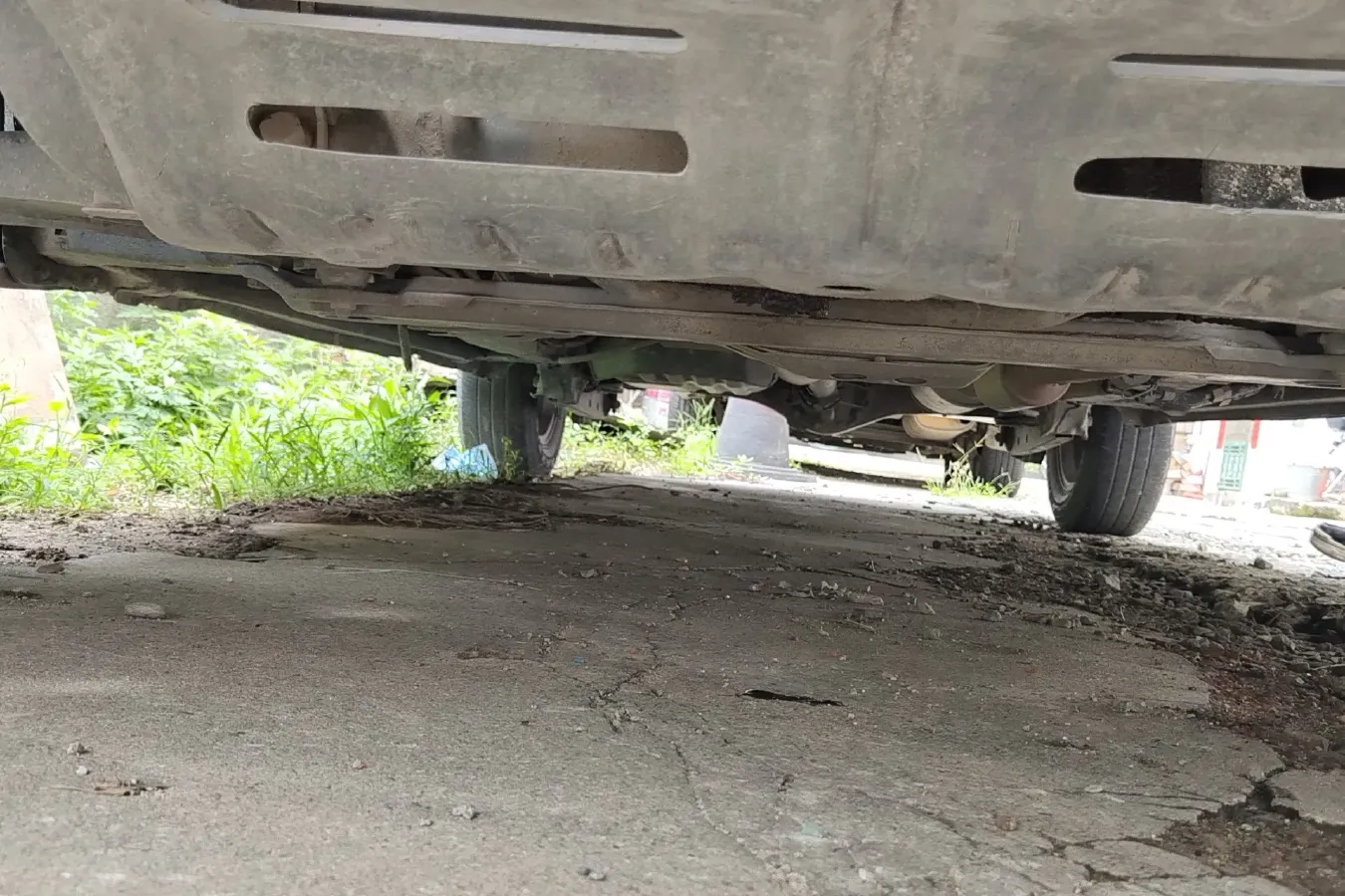 2011 FAW Senia M80 1.3L 91HP L4 5MT,autocango,china used car exporter,china ev exporter,chinese used car exporter,chinese used ev exporter