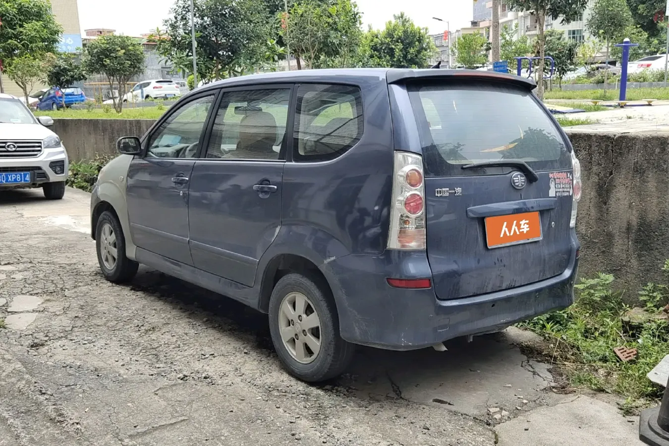 2011 FAW Senia M80 1.3L 91HP L4 5MT,autocango,china used car exporter,china ev exporter,chinese used car exporter,chinese used ev exporter