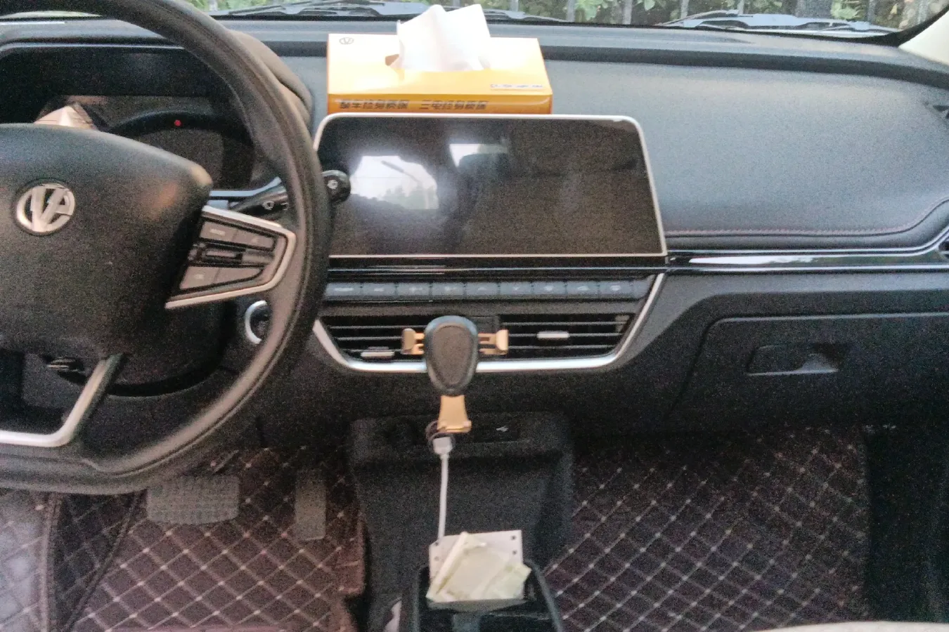 2021 EV House YOUNG BEV 38.54KWH,autocango,china used car exporter,china ev exporter,chinese used car exporter,chinese used ev exporter