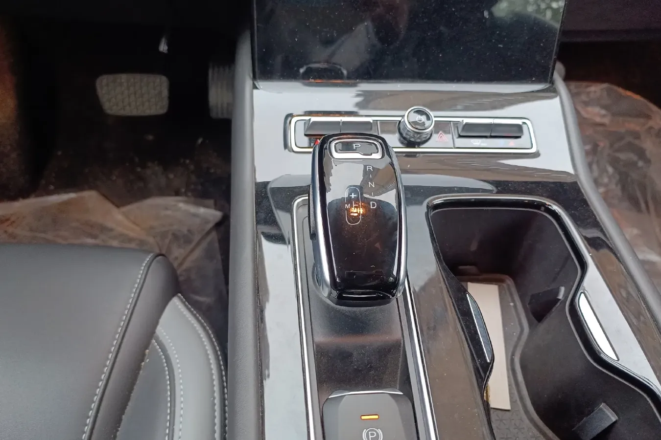 2020 Qoros 7 1.8T 231HP L4 7DCT,autocango,china used car exporter,china ev exporter,chinese used car exporter,chinese used ev exporter