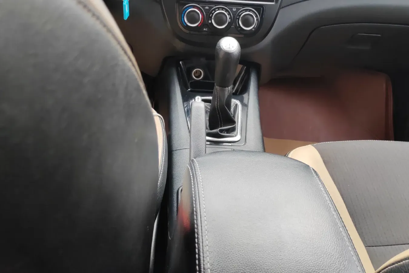 2014 DongFeng Forthing Joyear X3 1.5L 120HP L4 5MT,autocango,china used car exporter,china ev exporter,chinese used car exporter,chinese used ev exporter