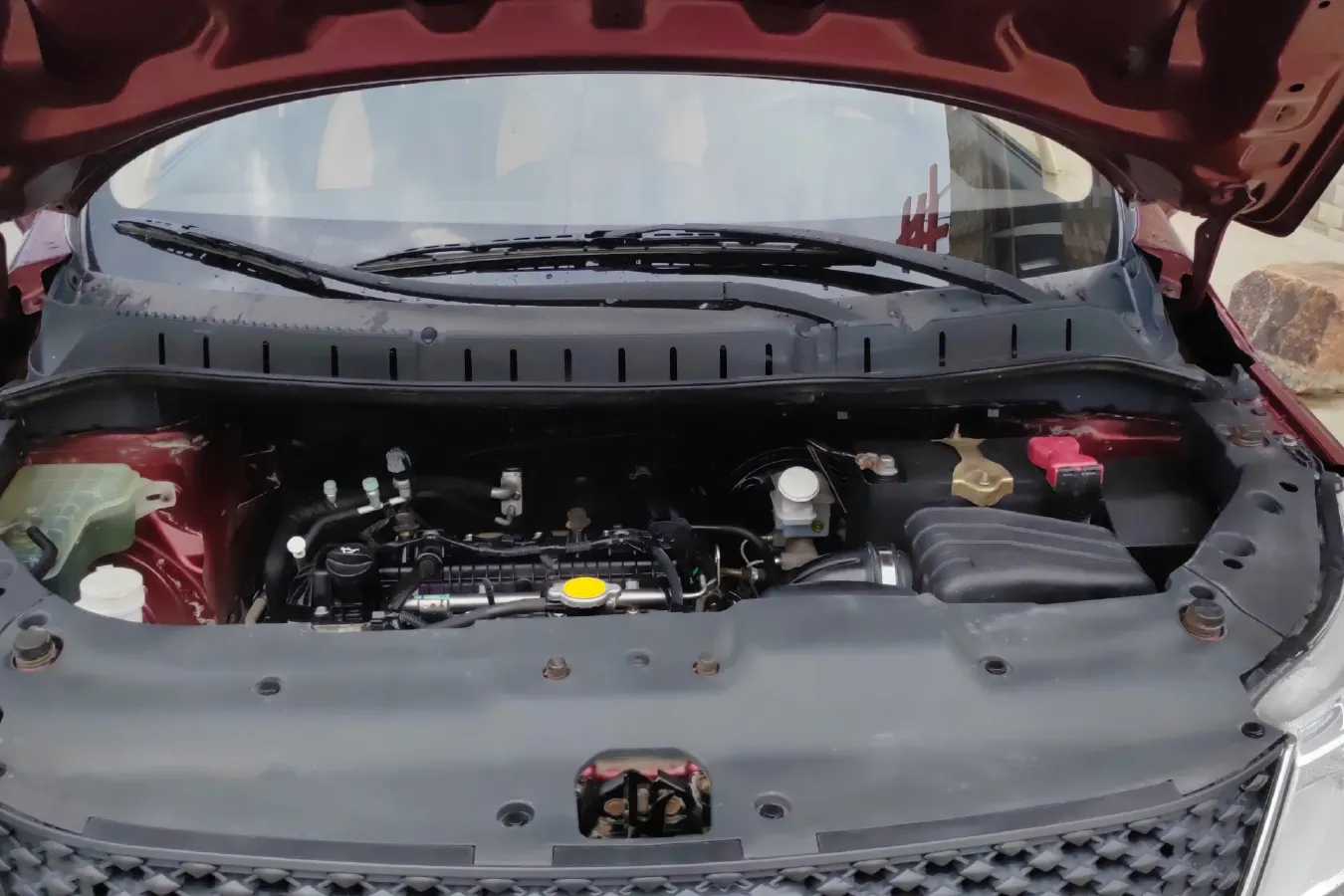 2014 DongFeng Forthing Joyear X3 1.5L 120HP L4 5MT,autocango,china used car exporter,china ev exporter,chinese used car exporter,chinese used ev exporter