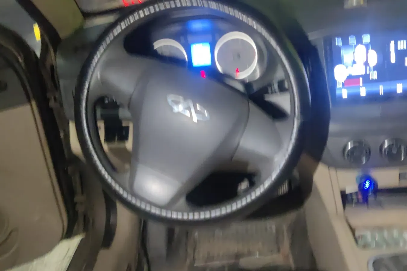 2011 Chery E5 1.5L 109HP L4 5MT,autocango,china used car exporter,china ev exporter,chinese used car exporter,chinese used ev exporter