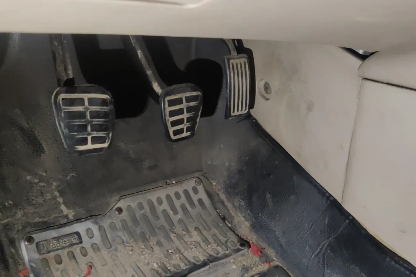 2011 Chery E5 1.5L 109HP L4 5MT,autocango,china used car exporter,china ev exporter,chinese used car exporter,chinese used ev exporter