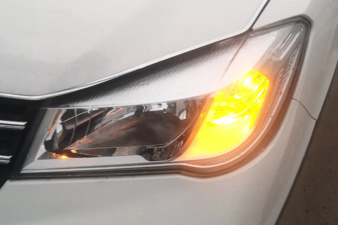 2018 DongFeng Fengon Fengon 330 1.5L 109HP L4 5MT,autocango,china used car exporter,china ev exporter,chinese used car exporter,chinese used ev exporter