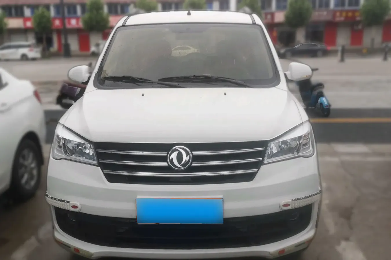 2018 DongFeng Fengon Fengon 330 1.5L 109HP L4 5MT,autocango,china used car exporter,china ev exporter,chinese used car exporter,chinese used ev exporter