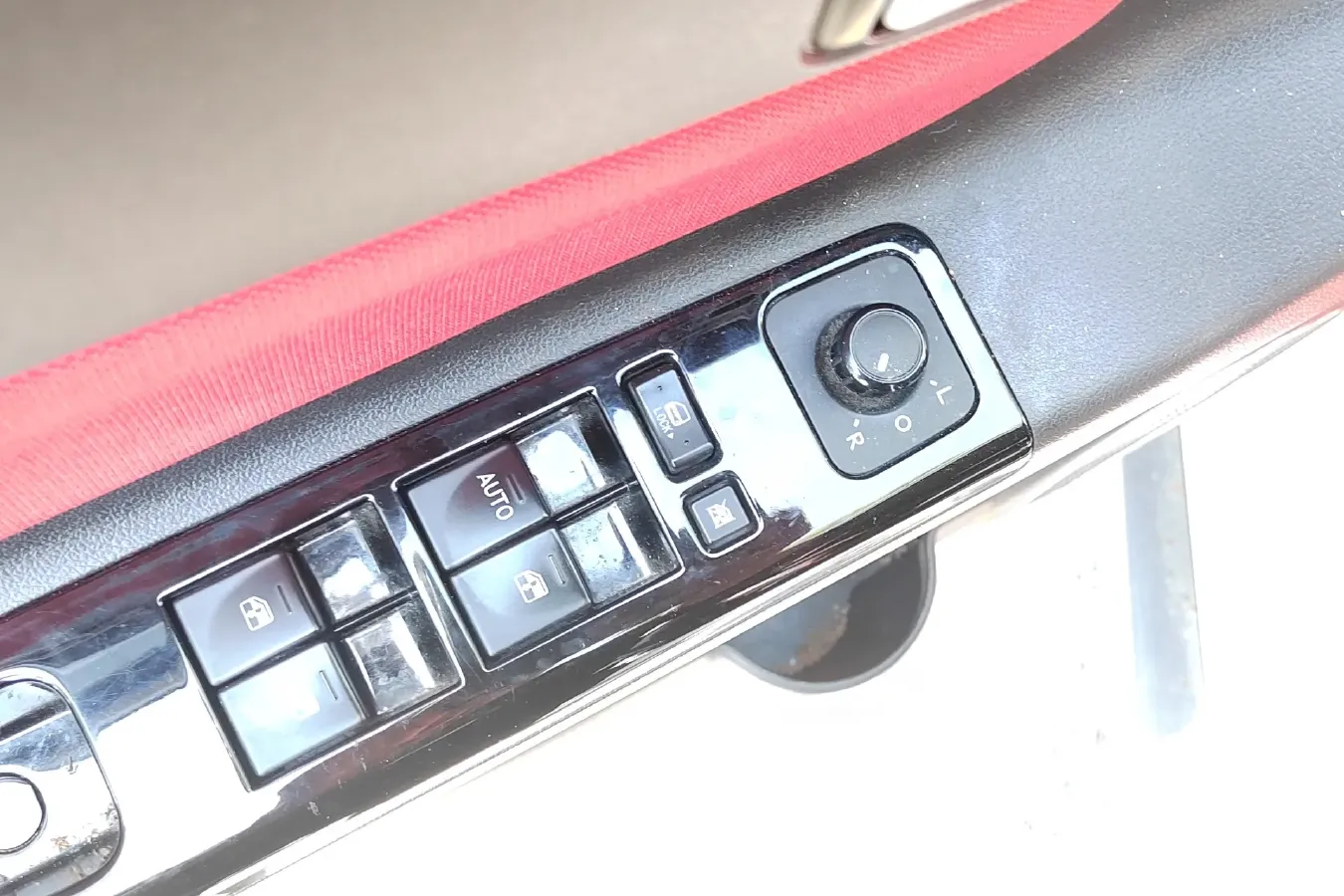 2015 BeiJing Auto Senova X25 1.5L 116HP L4 5MT,autocango,china used car exporter,china ev exporter,chinese used car exporter,chinese used ev exporter