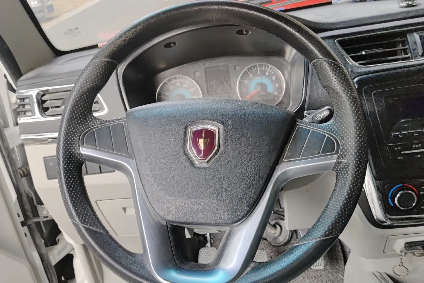 2021 JinBei New Sea Lion X30L 1.5L 102HP L4 5MT,autocango,china used car exporter,china ev exporter,chinese used car exporter,chinese used ev exporter