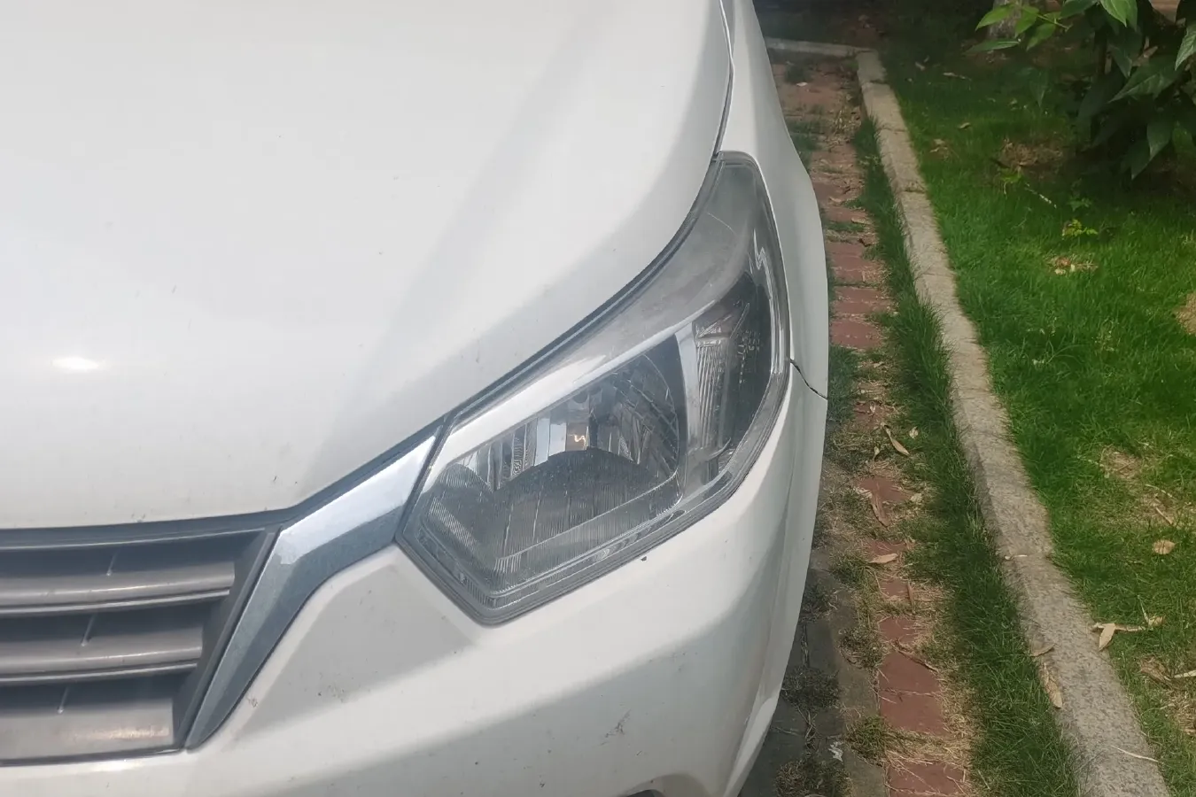 2013 Venucia R50 1.6L 117HP L4 4AT,autocango,china used car exporter,china ev exporter,chinese used car exporter,chinese used ev exporter