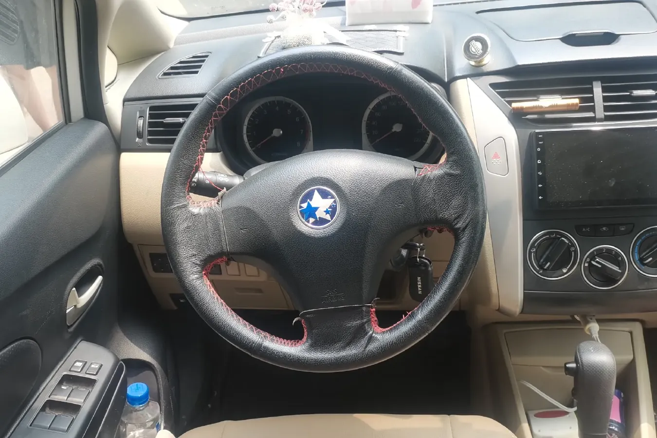 2013 Venucia R50 1.6L 117HP L4 4AT,autocango,china used car exporter,china ev exporter,chinese used car exporter,chinese used ev exporter