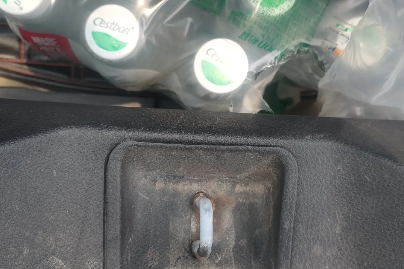 2013 Venucia R50 1.6L 117HP L4 4AT,autocango,china used car exporter,china ev exporter,chinese used car exporter,chinese used ev exporter