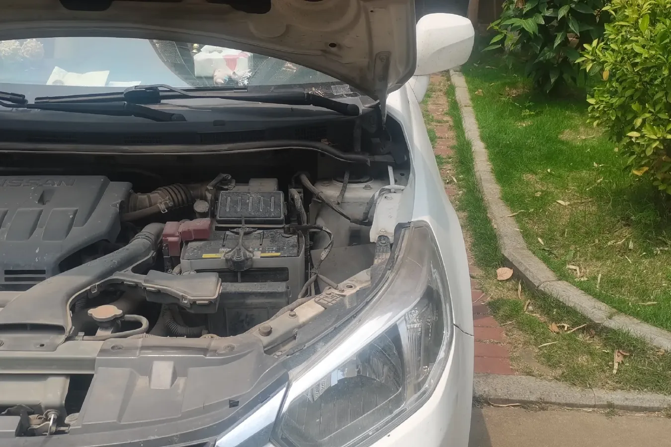 2013 Venucia R50 1.6L 117HP L4 4AT,autocango,china used car exporter,china ev exporter,chinese used car exporter,chinese used ev exporter