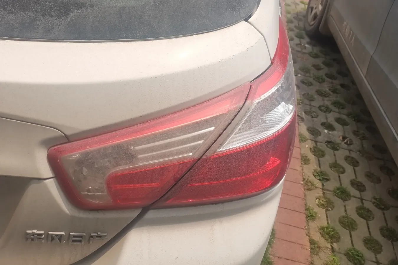 2013 Venucia R50 1.6L 117HP L4 4AT,autocango,china used car exporter,china ev exporter,chinese used car exporter,chinese used ev exporter