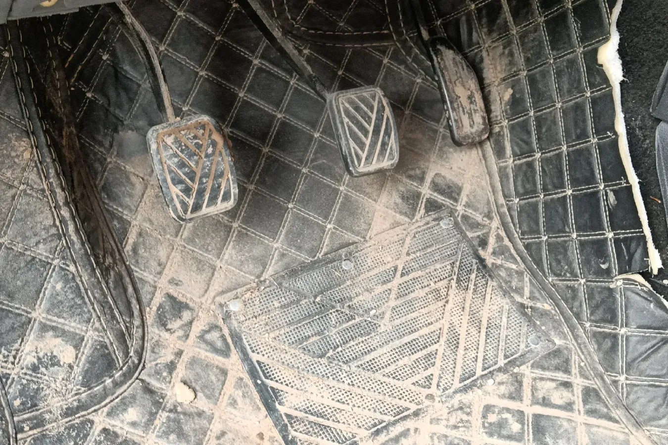 2015 ChangAn Oshan Eulove 1.2L 90HP L4 5MT,autocango,china used car exporter,china ev exporter,chinese used car exporter,chinese used ev exporter