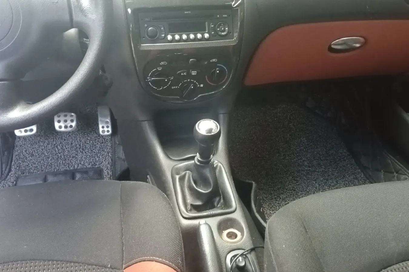 2012 Citroen C2 1.4L 76HP L4 5MT,autocango,china used car exporter,china ev exporter,chinese used car exporter,chinese used ev exporter